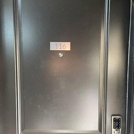 Lovely One Bedroom Condo With Free Parking Niagarawatervallen Buitenkant foto