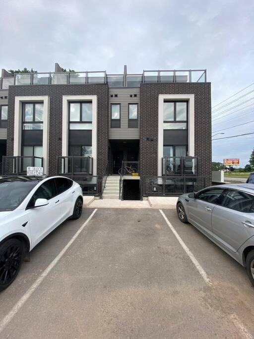 Lovely One Bedroom Condo With Free Parking Niagarawatervallen Buitenkant foto